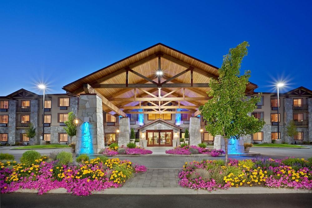 Holiday Inn Express & Suites Cheney By Ihg Екстериор снимка