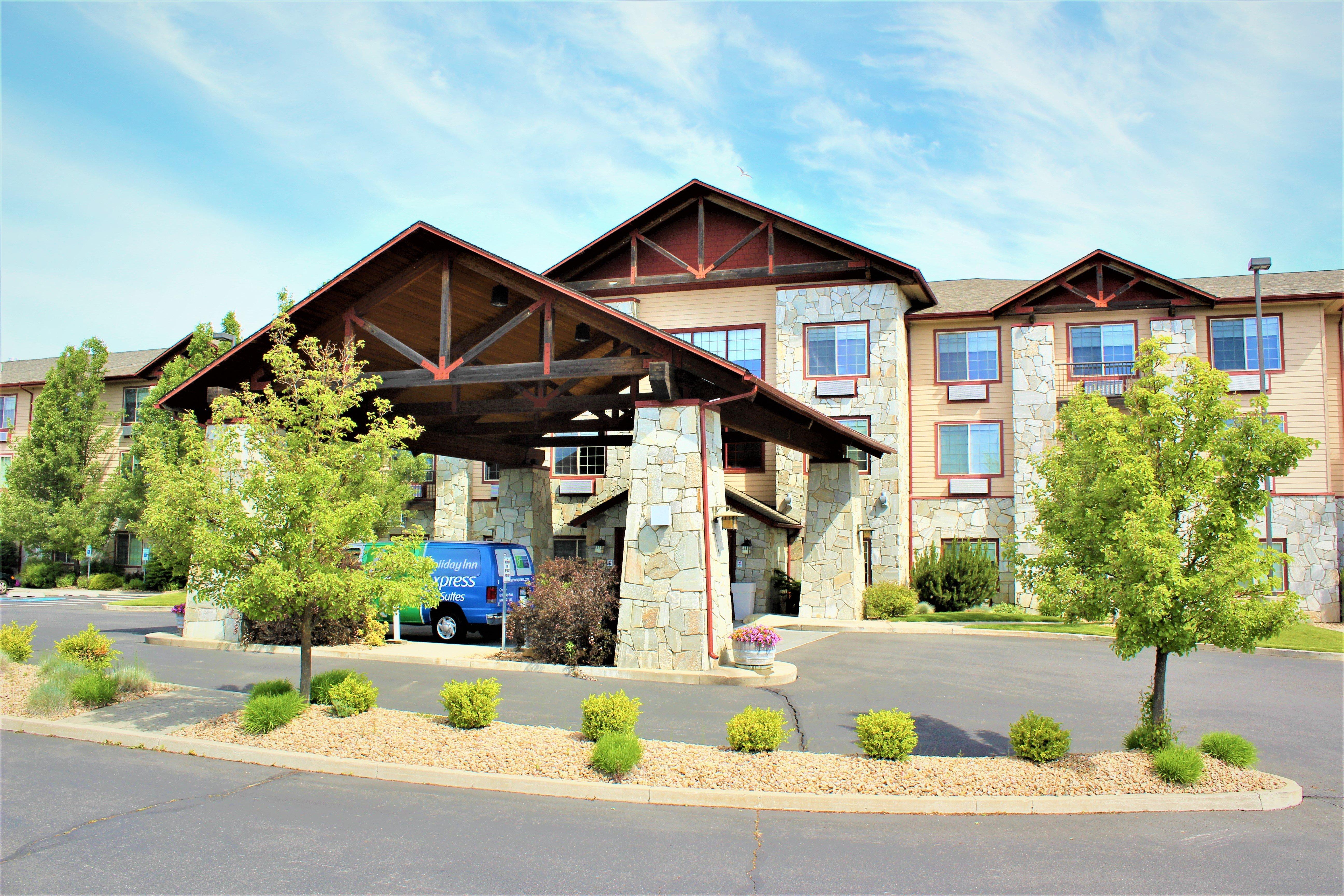 Holiday Inn Express & Suites Cheney By Ihg Екстериор снимка