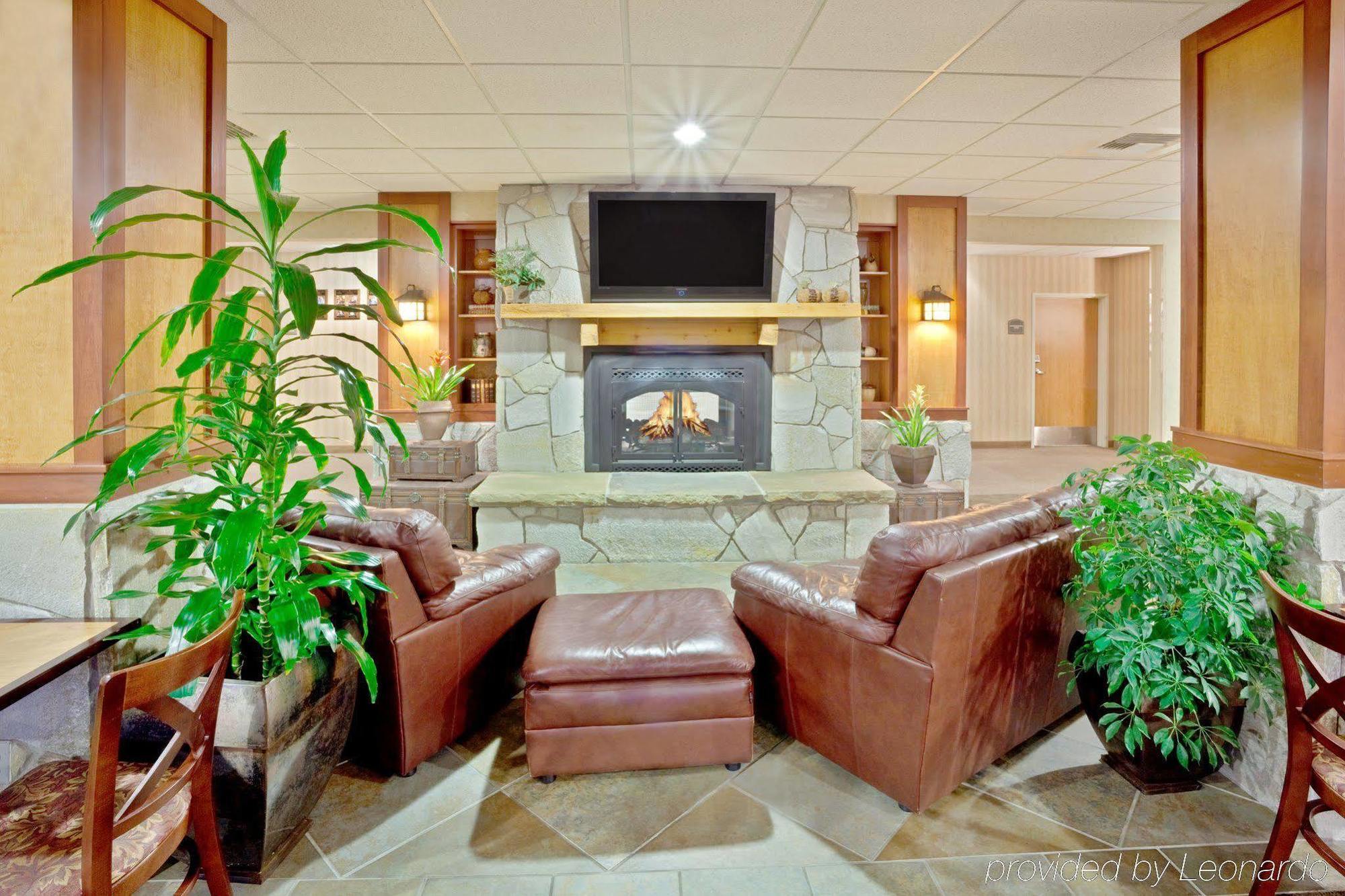 Holiday Inn Express & Suites Cheney By Ihg Екстериор снимка