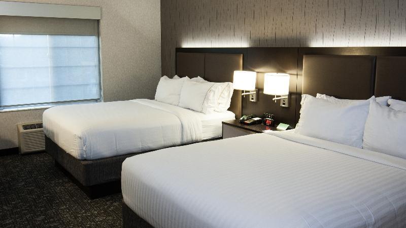 Holiday Inn Express & Suites Cheney By Ihg Екстериор снимка